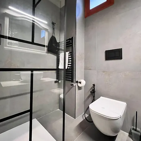 Gv Luxury * Μπάρι